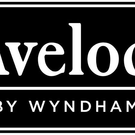 Travelodge By Wyndham Fort Scott Экстерьер фото