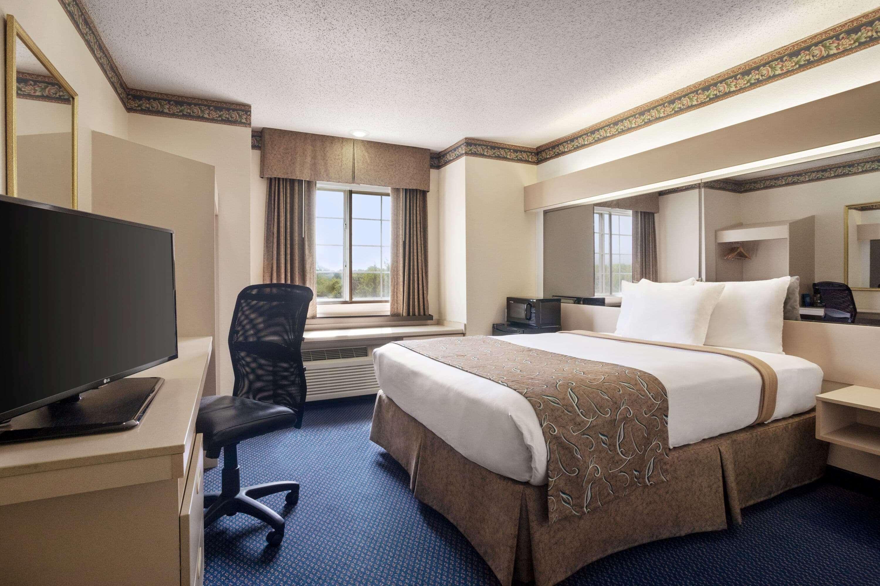Travelodge By Wyndham Fort Scott Экстерьер фото